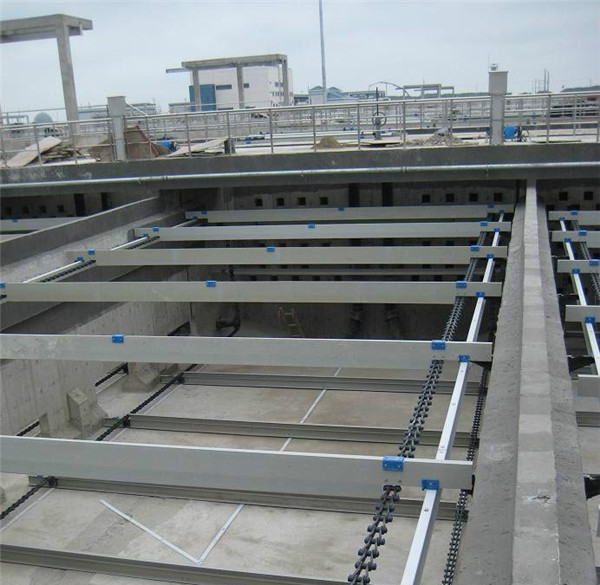 非金屬鏈條刮泥機(jī) 非金屬鏈條刮泥機(jī)